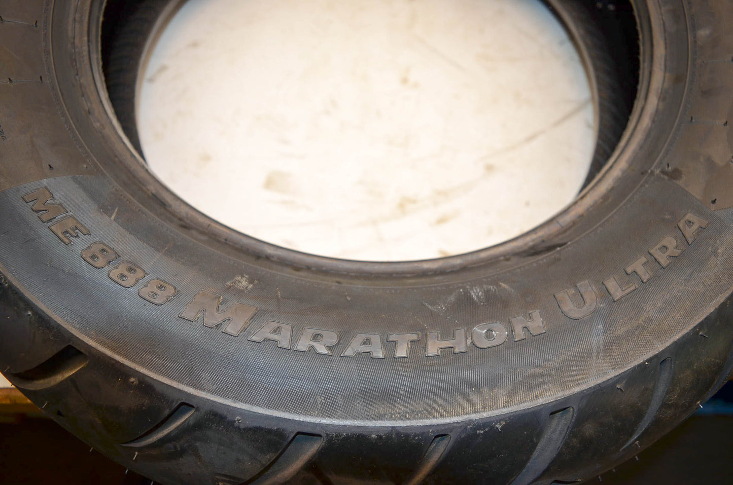 Metzeler ME888, 170/80-B15 M/C 77H, 0306-0311 Marathon Ultra Tire 170/80-15 NOS
