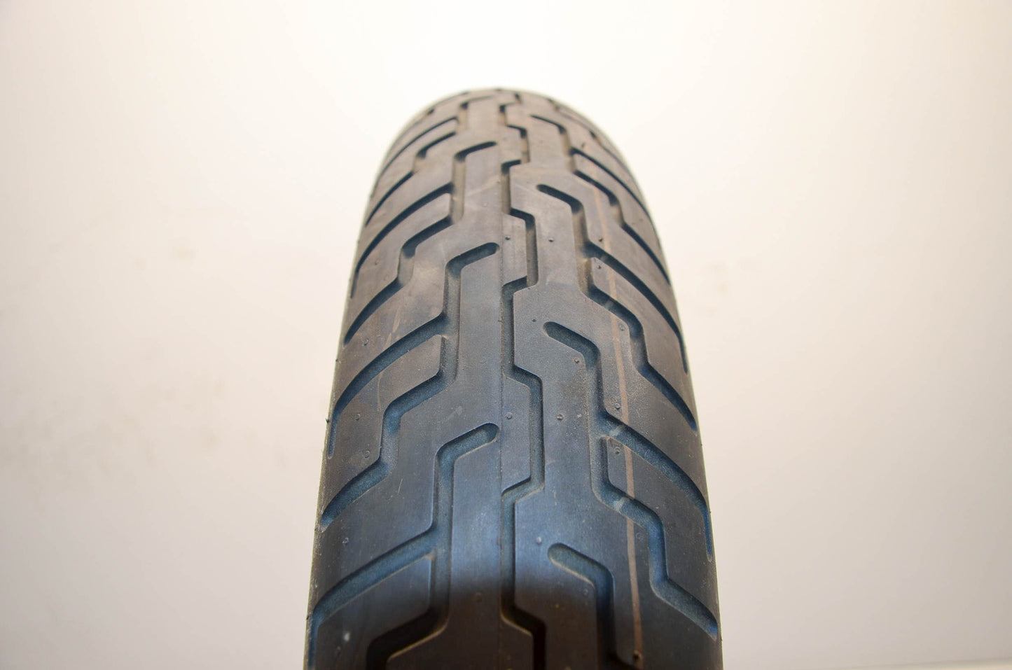 Dunlop 0305-0003, 120/90-18M/C 65H Front Tire D404F 120/90-18M/C 65H NOS