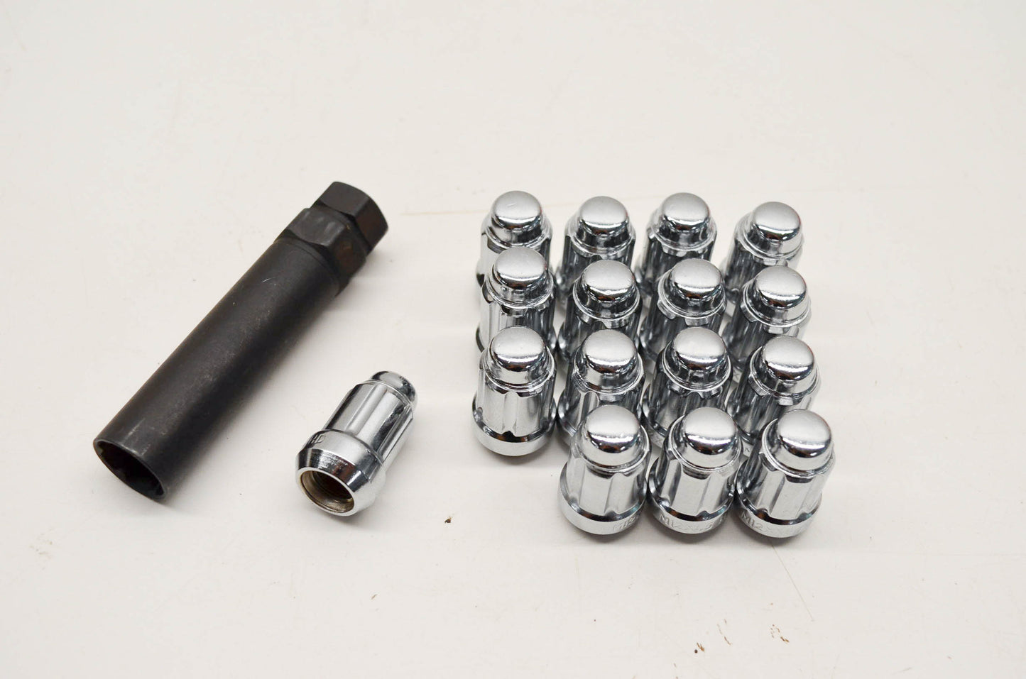 ITP 373705 Lug Nut Box NOS