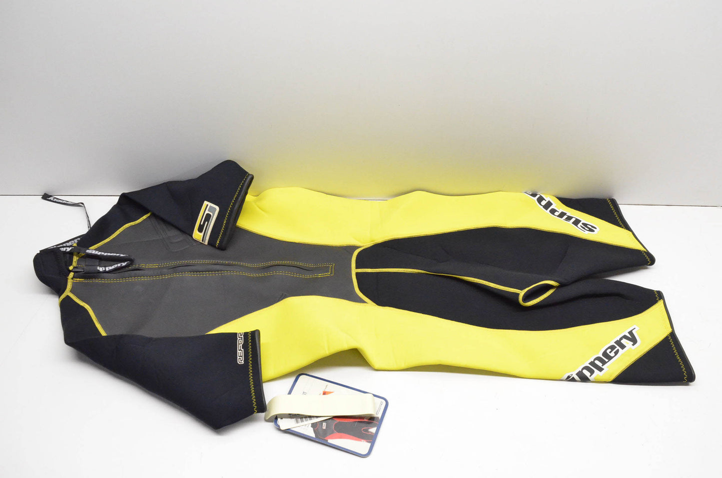 Slippery 7123-60-03 Womens Medium Yellow Reform Springsuit NOS