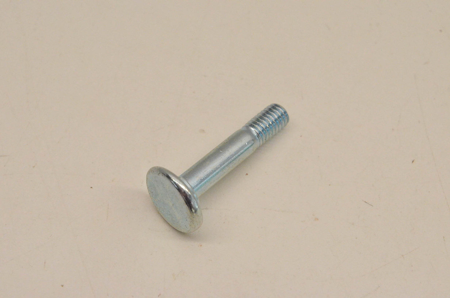 New OEM Yamaha 4TR-83945-00-00 Bolt NOS