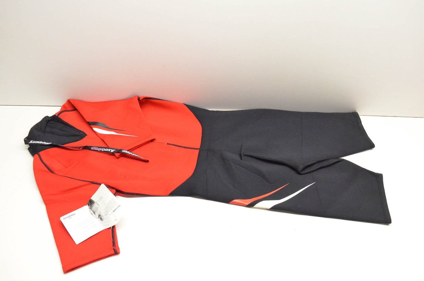 Slippery 3210-0052 Red Medium Reform Springsuit NOS