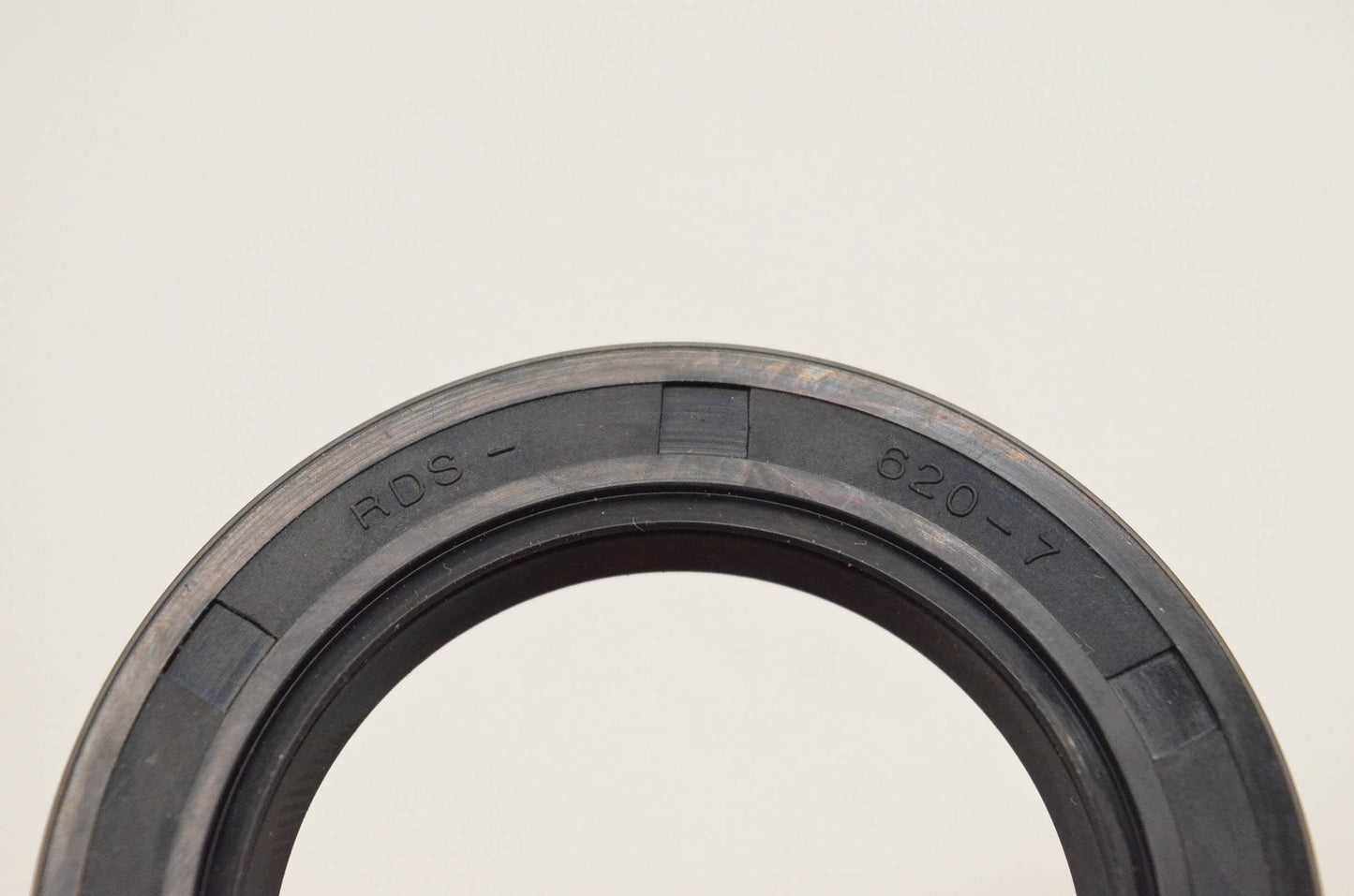 Aftermarket RDS-620-7 TC 4262 8.3 Oil Seals Qty 2 NOS