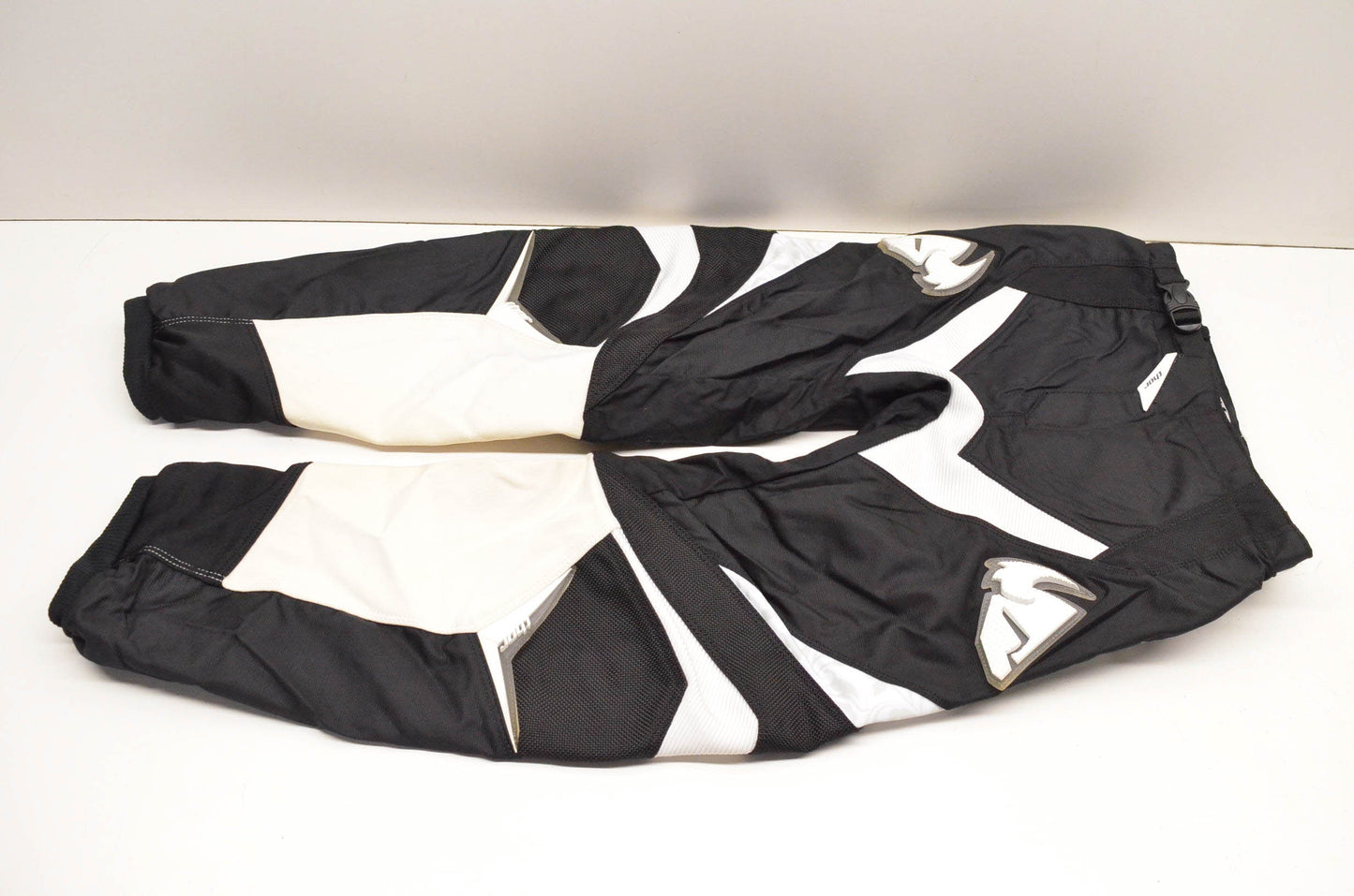 Thor Women's Size 5/6 Black Phase Riding Pants NOS