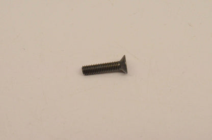 New OEM Yamaha 98707-04018-00 Flat Head Screw NOS