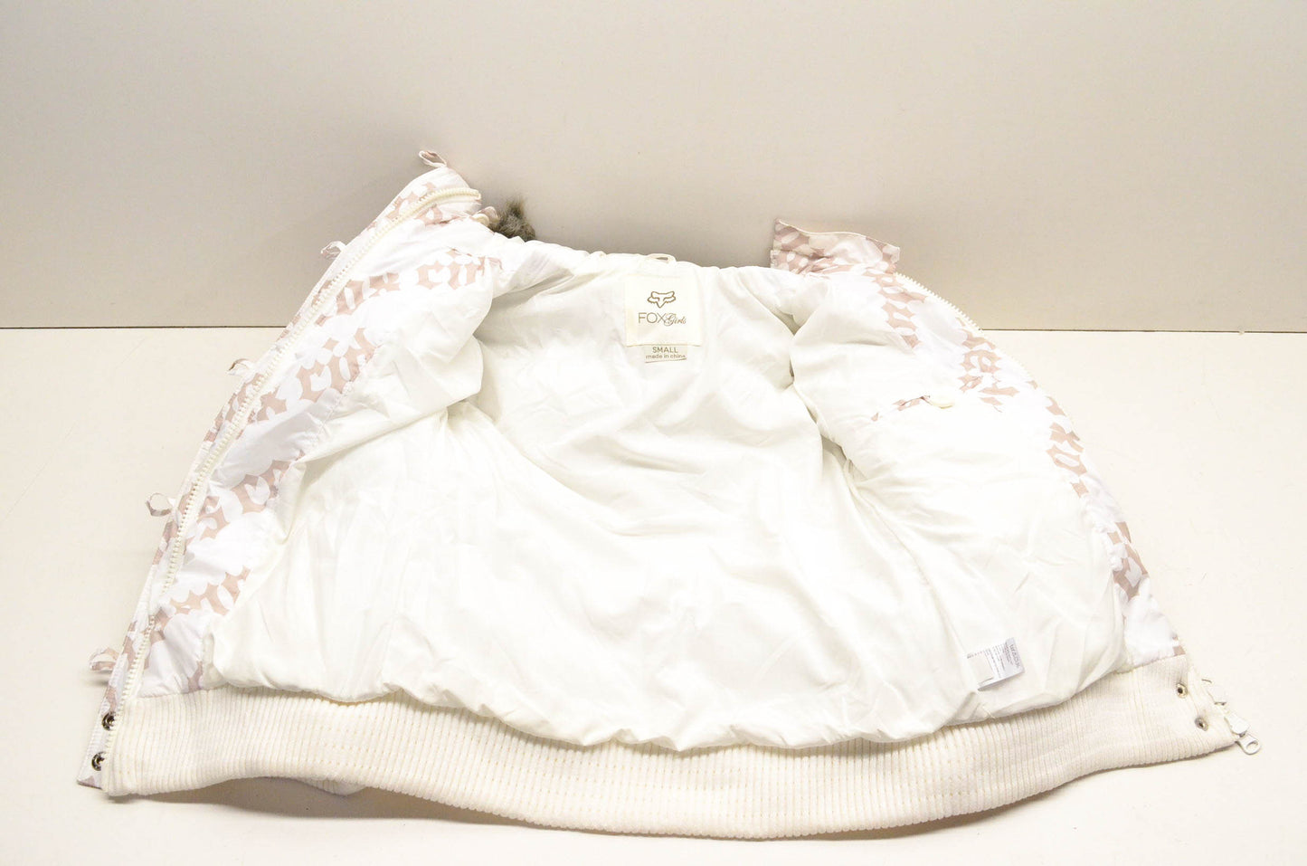 Fox 56102-244-003 Girl's Snow Bunny Jacket Small Off-White NOS