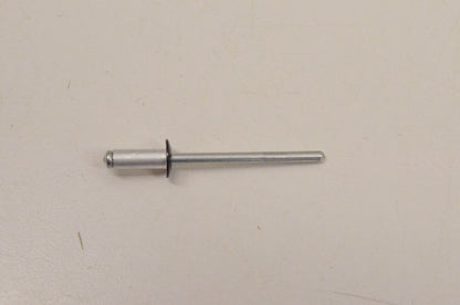 New OEM Yamaha 90267-40076-00 Rivet NOS