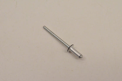 New OEM Yamaha 90267-40076-00 Rivet NOS