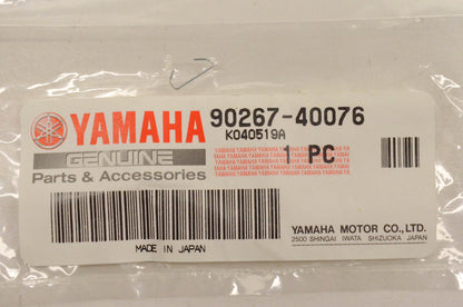 New OEM Yamaha 90267-40076-00 Rivet NOS