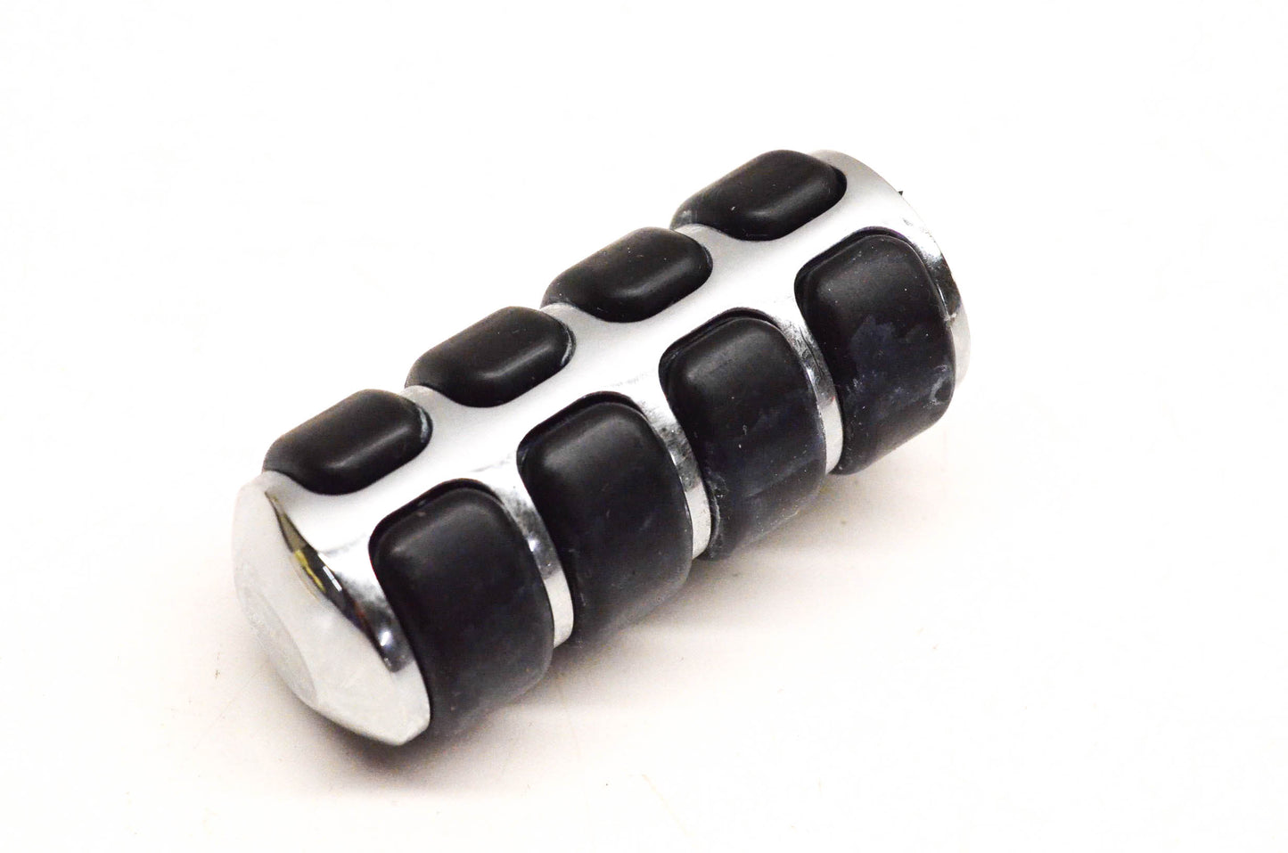 Kuryakyn 8851 Round Shifter Peg Cover NOS