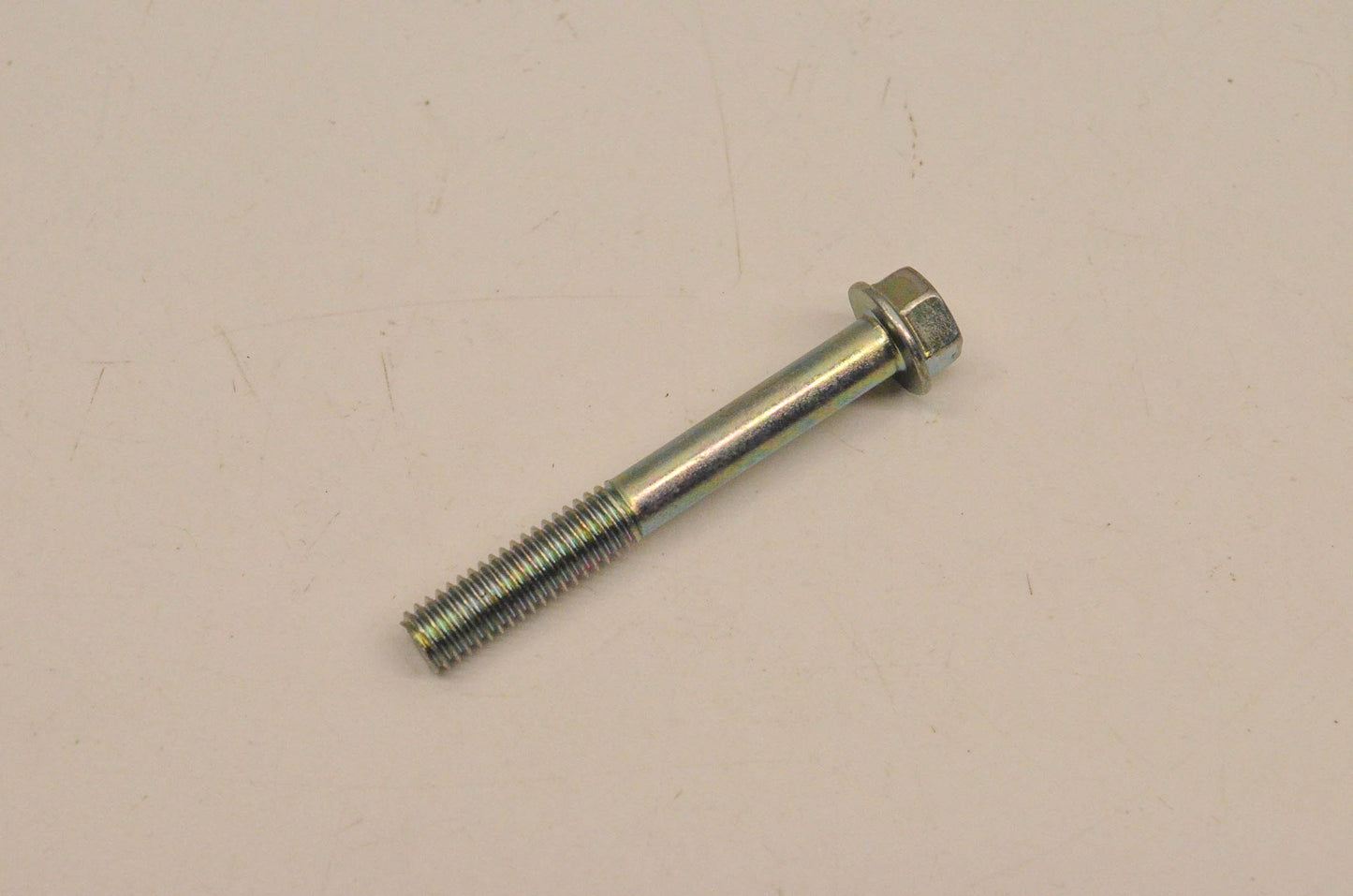 New OEM Yamaha 95022-06045-00 Screw NOS
