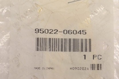 New OEM Yamaha 95022-06045-00 Screw NOS