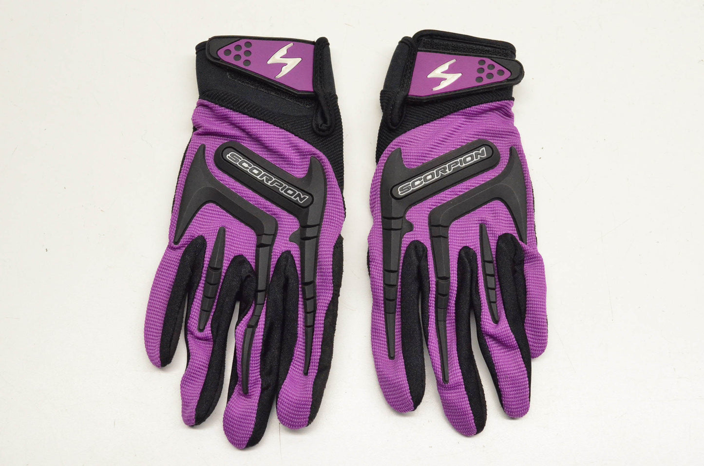 Scorpion G53-763 Skrub Women's Purple Small Gloves NOS