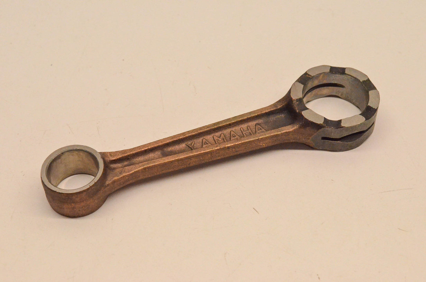 New OEM Yamaha 2T2-11651-00-00 Connecting Rod NOS
