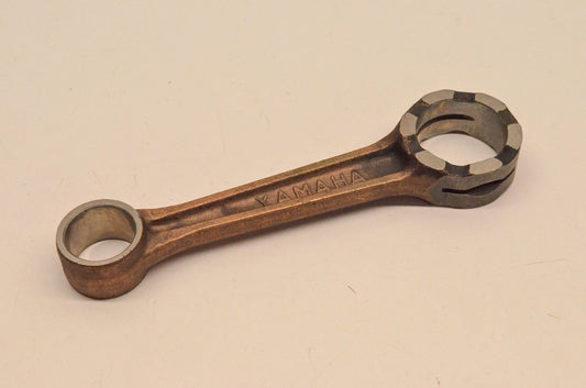 New OEM Yamaha 2T2-11651-00-00 Connecting Rod NOS