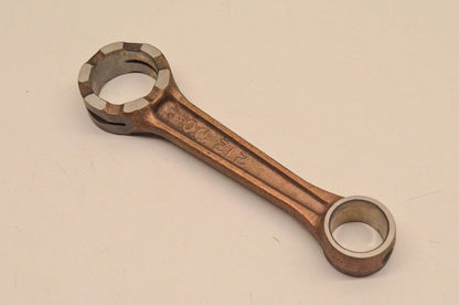 New OEM Yamaha 2T2-11651-00-00 Connecting Rod NOS