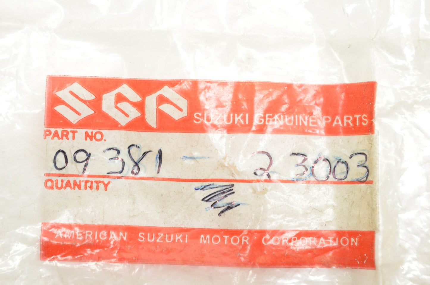 New OEM Suzuki 09381-23003 Circlip NOS