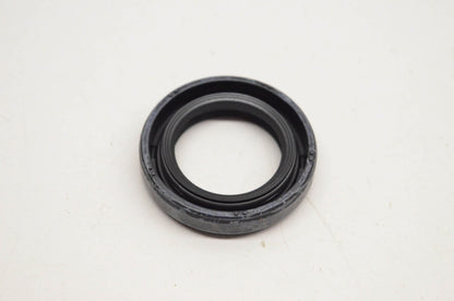 New OEM Suzuki 09283-22025 Oil Seal NOS
