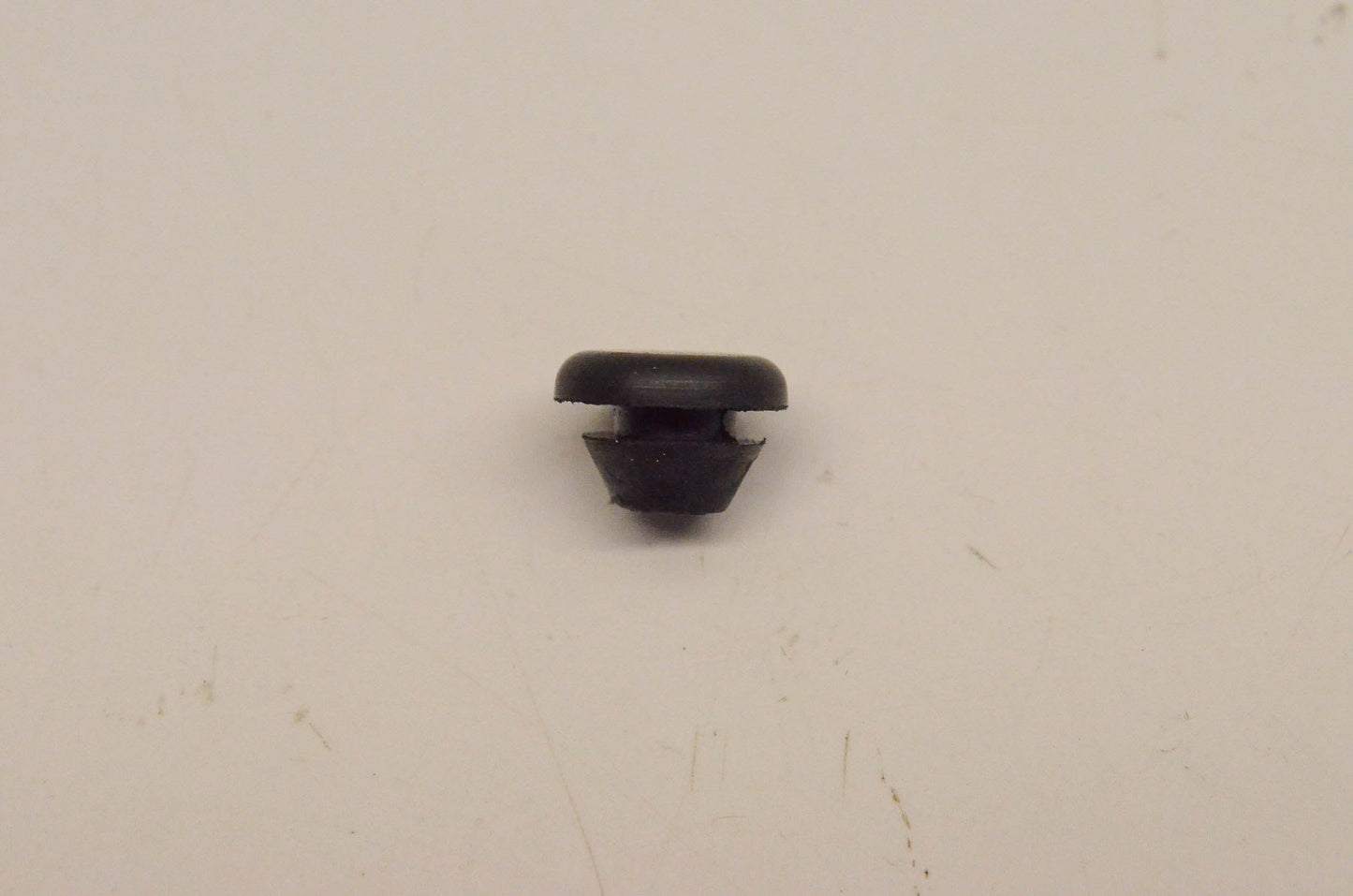 New OEM Kawasaki 92074-028 Plug NOS