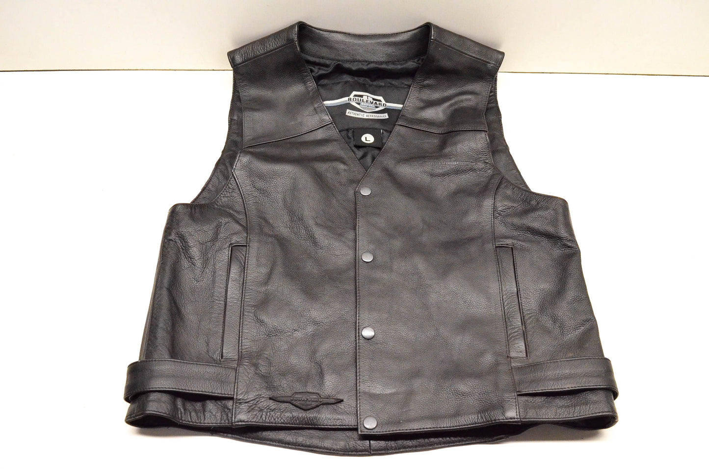 New OEM Suzuki Boulevard Large Black Leather Vest NOS
