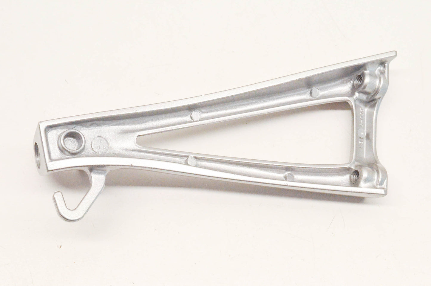 New OEM Yamaha 2C0-2742L-00-00 Bracket NOS