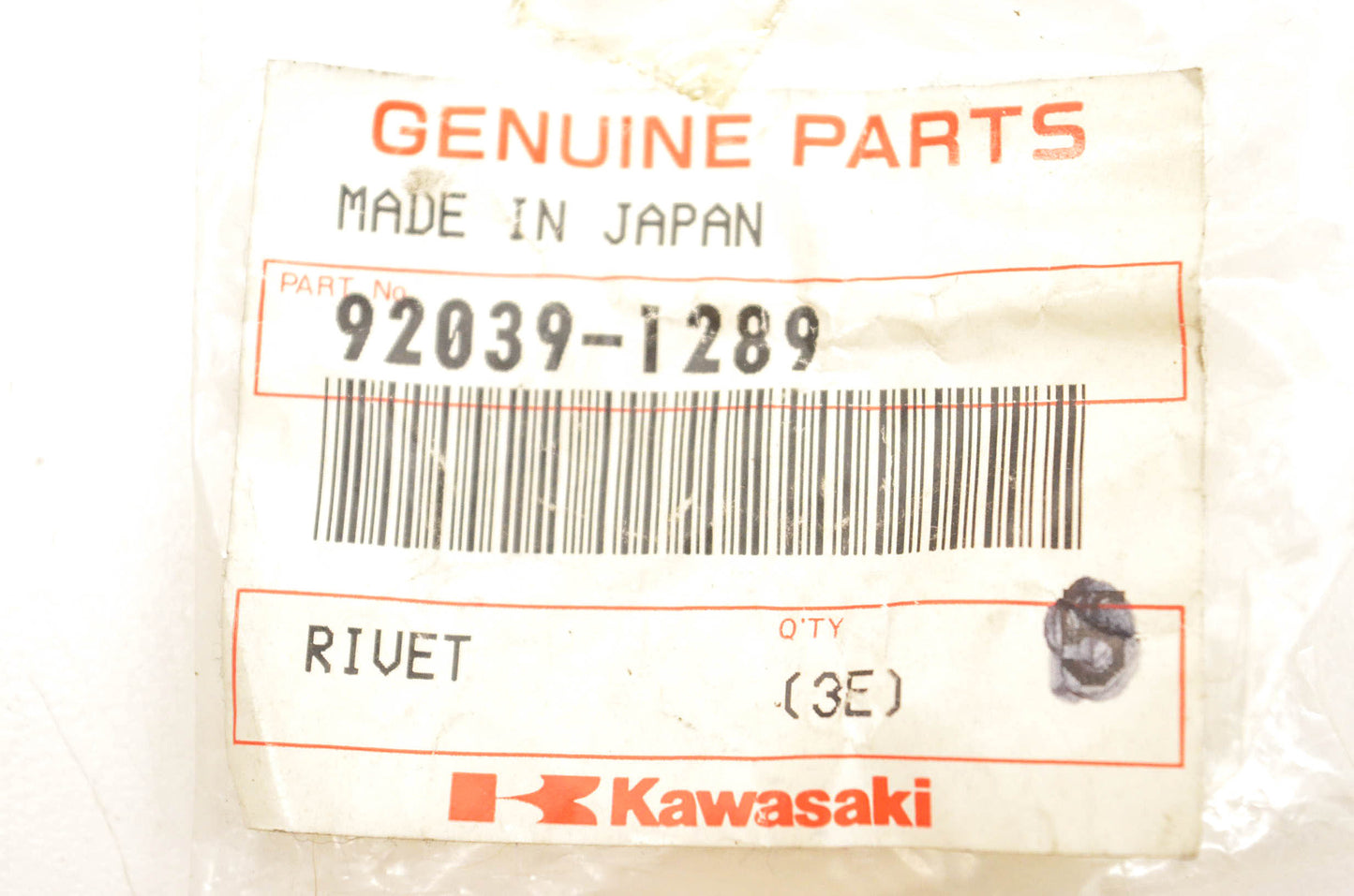 New OEM Kawasaki 92039-1289 Rivet Qty 2 NOS