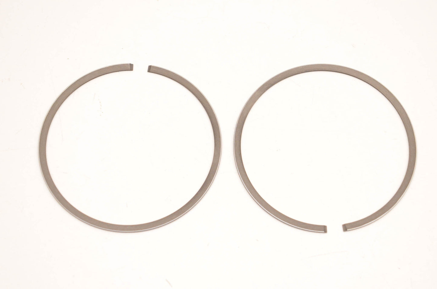 New OEM Suzuki 12140-01C10-000 Piston Ring Kit NOS