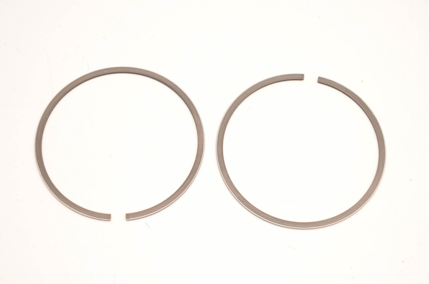 New OEM Suzuki 12140-01C10-000 Piston Ring Kit NOS