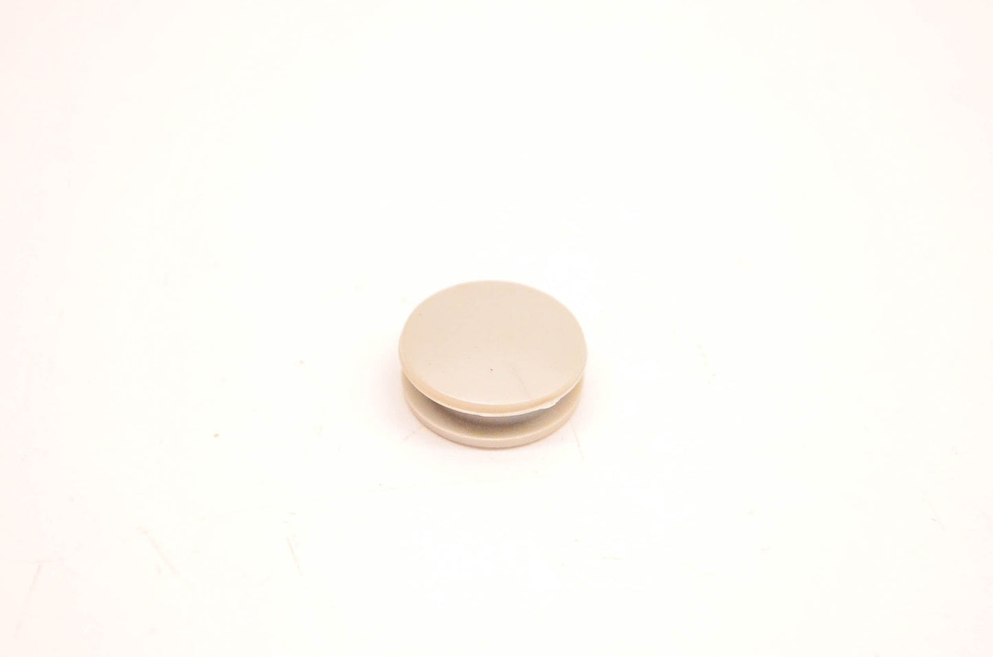 New OEM Suzuki 43585-33E00 Cap Tank Rail Plug NOS