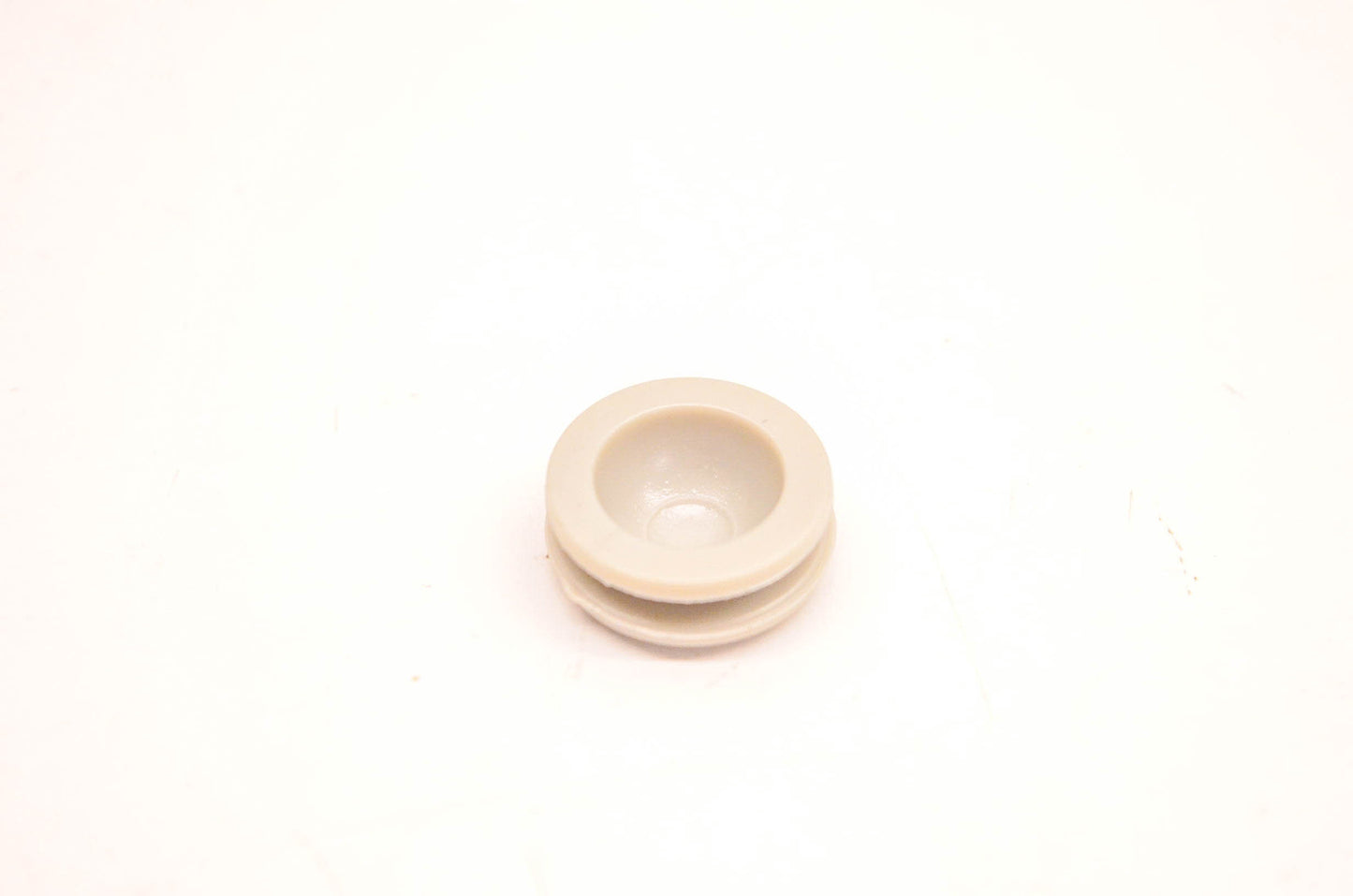 New OEM Suzuki 43585-33E00 Cap Tank Rail Plug NOS