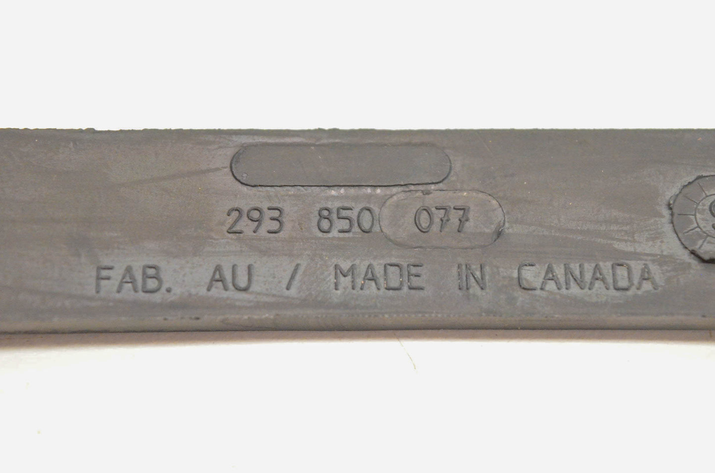 Sea-Doo 293850077, P293850077 Rubber Strap