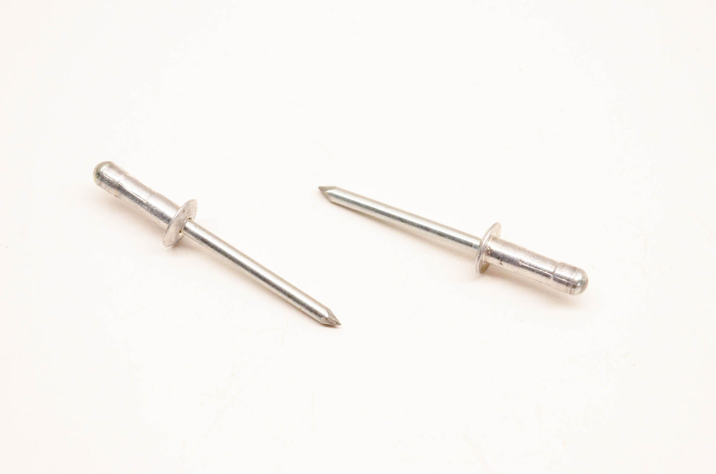 Aftermarket 293150037, P293150037 Rivets Qty 2 NOS