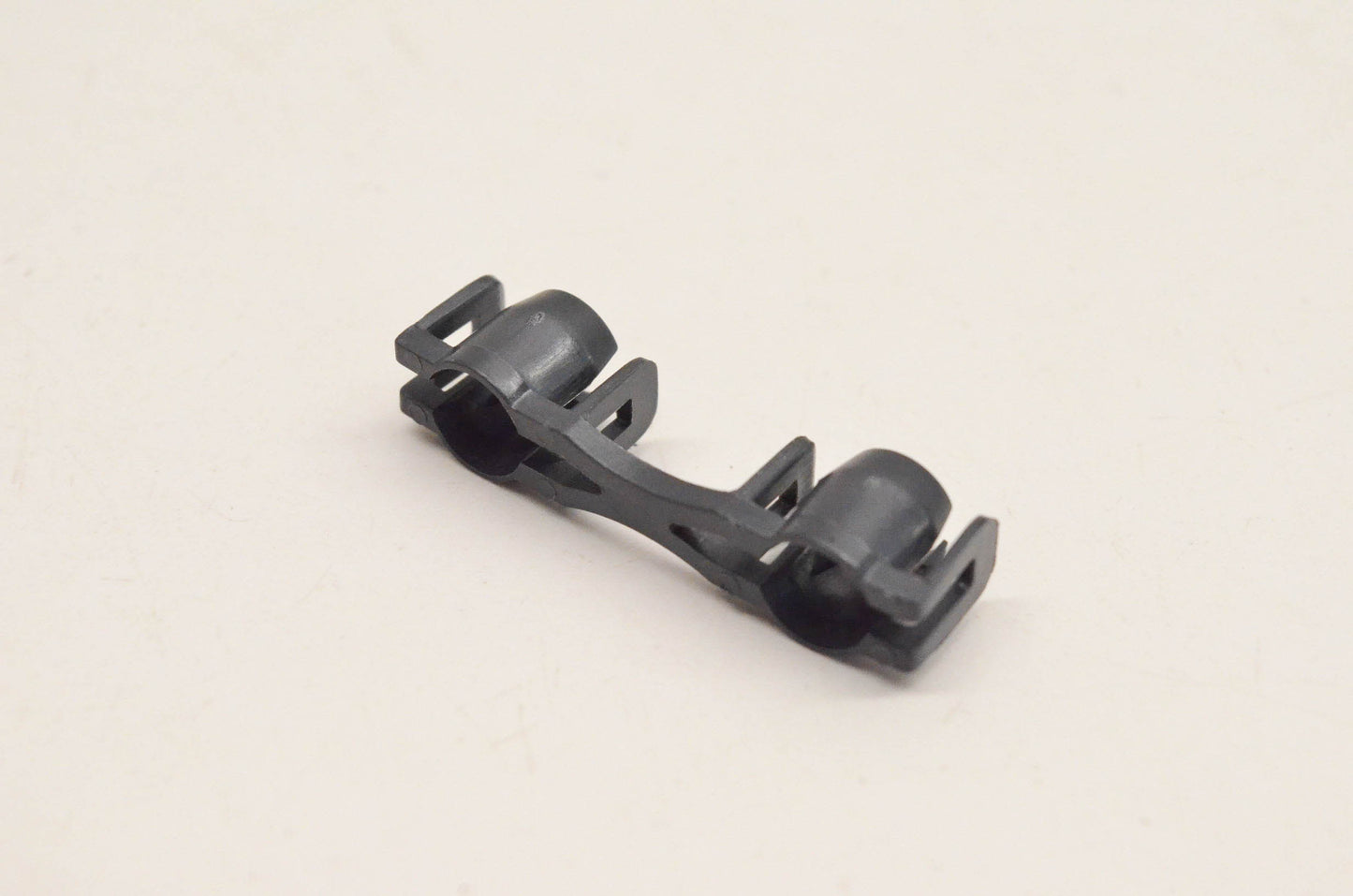 Aftermarket 410914600, P410914600 Plastic Clip NOS