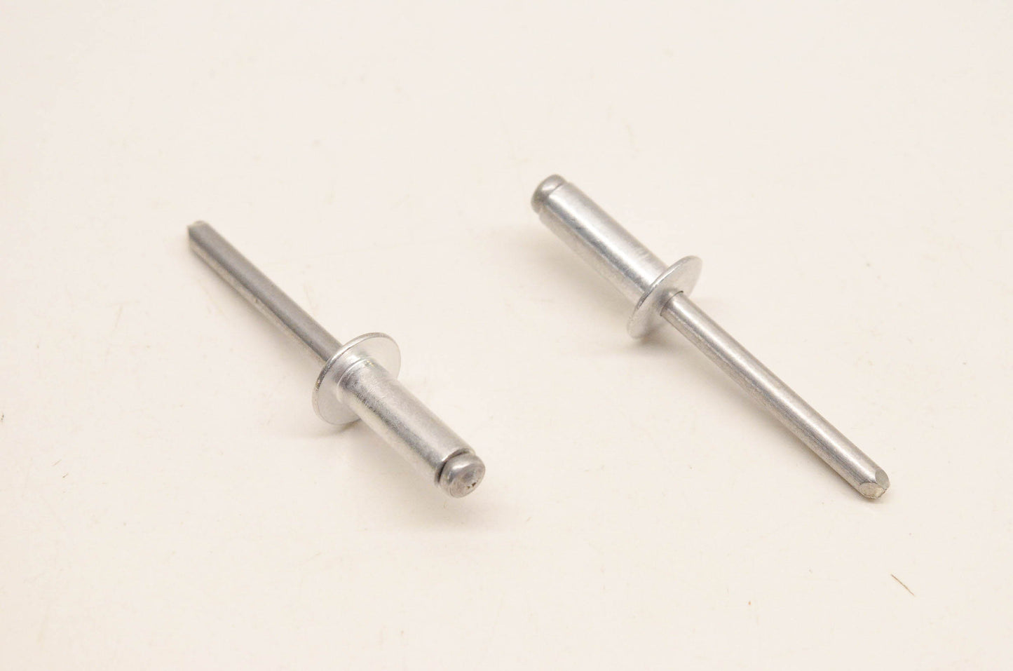 Aftermarket 293150078, P293150078 Pop Rivets Qty 2 NOS