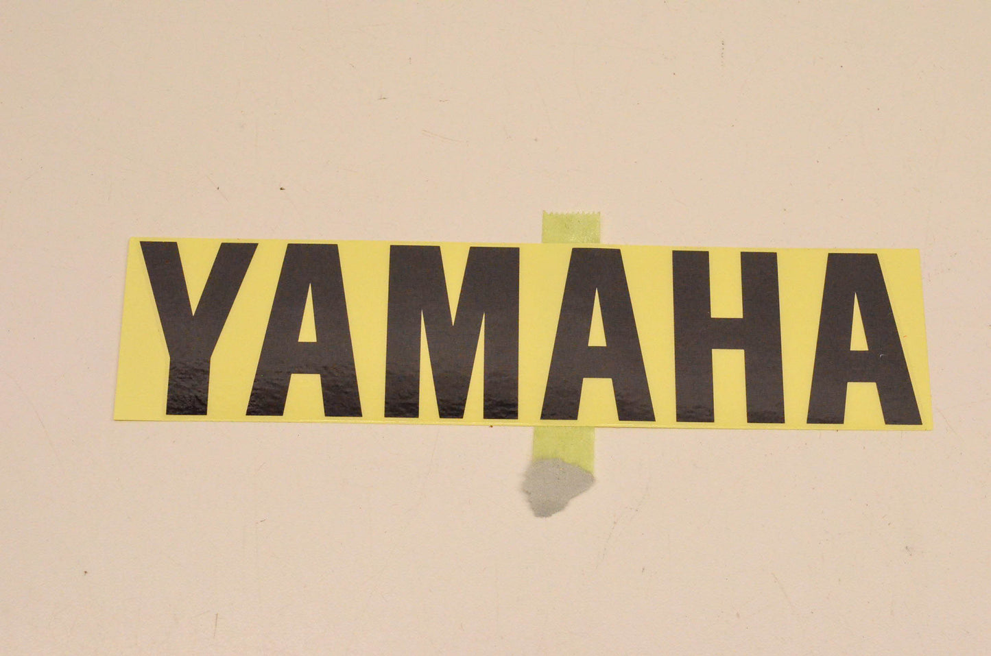 New OEM Yamaha 5UN-2153A-00-00 Yamaha Emblem NOS