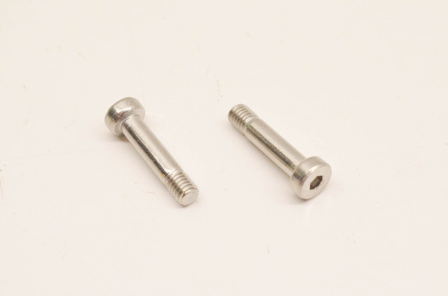 Aftermarket 250000018, P250000018 Pivot Screws Qty 2 NOS