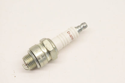 Champion 841S, 79018 J8C Copper Plus Spark Plug J8C NOS