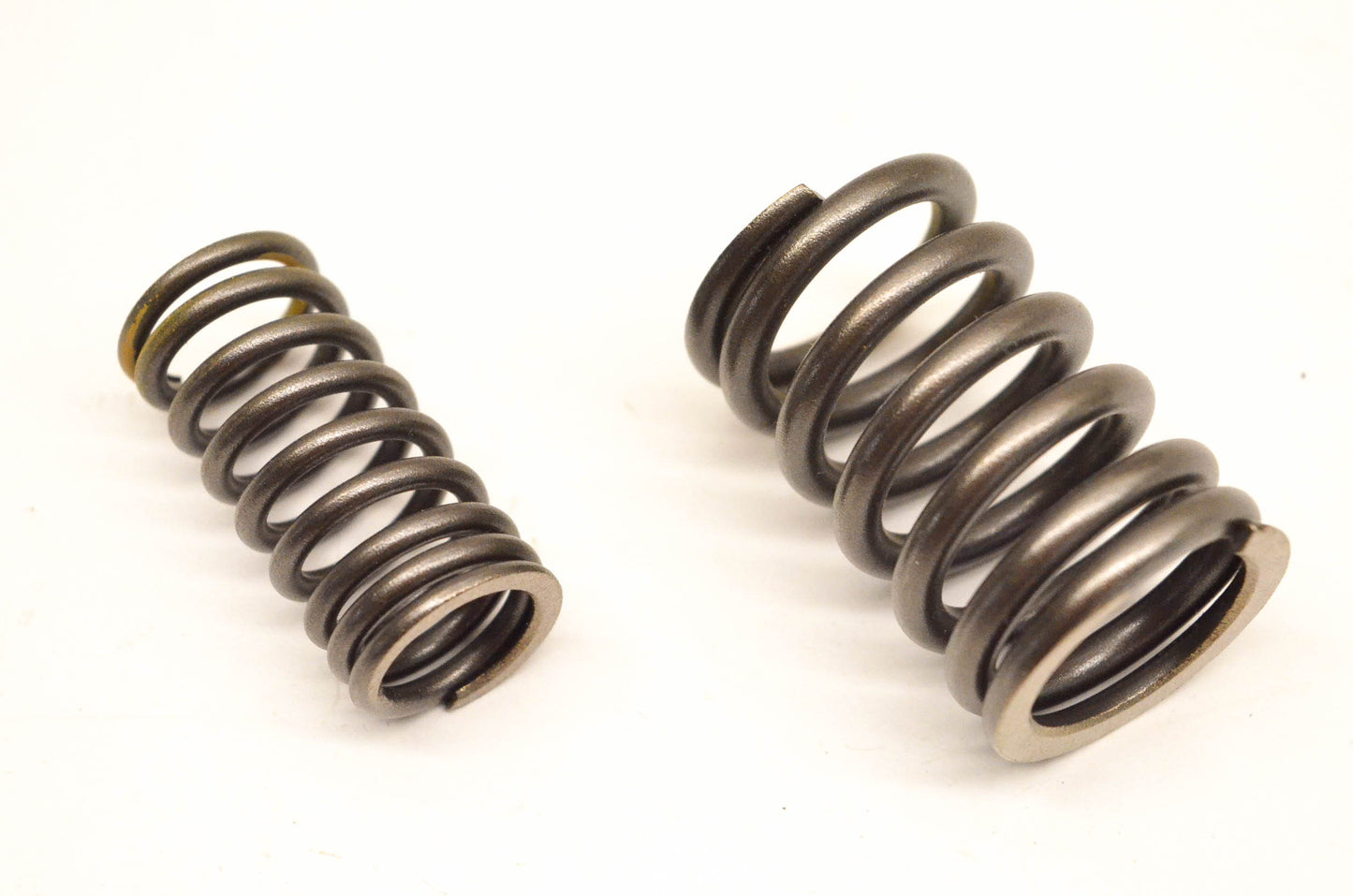 New OEM Suzuki 12920-05210 Valve Spring Kit NOS
