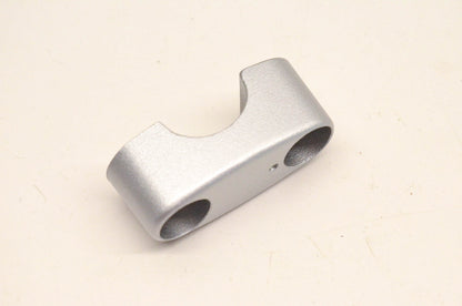 New OEM Suzuki 56211-17G00-13L Handle Holder NOS
