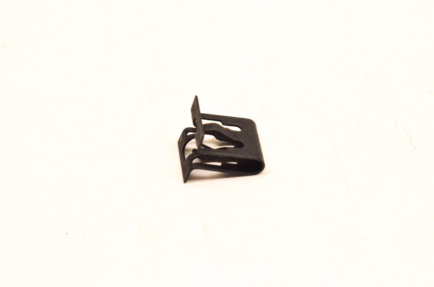 Aftermarket 517302785, P517302785 Clip NOS