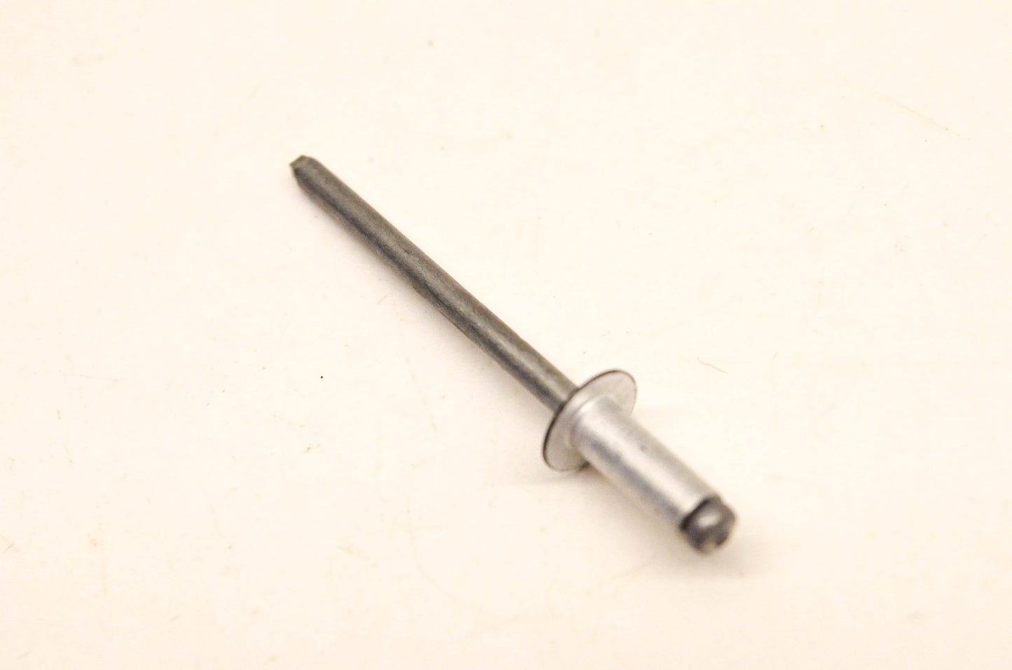 Aftermarket 390409400, P390409400 Black Pop Rivet NOS