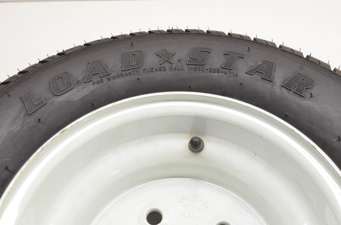 Load Star 205105-1 Trailer Wheel Rim & Tires 205/65-10 5H 4PR-B NOS