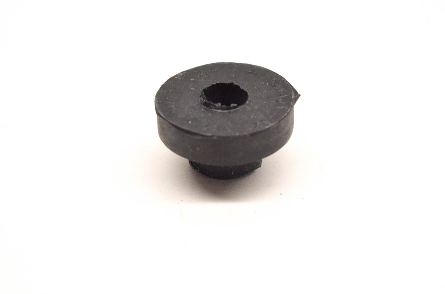 Aftermarket 570135100, P570135100 Grommet NOS