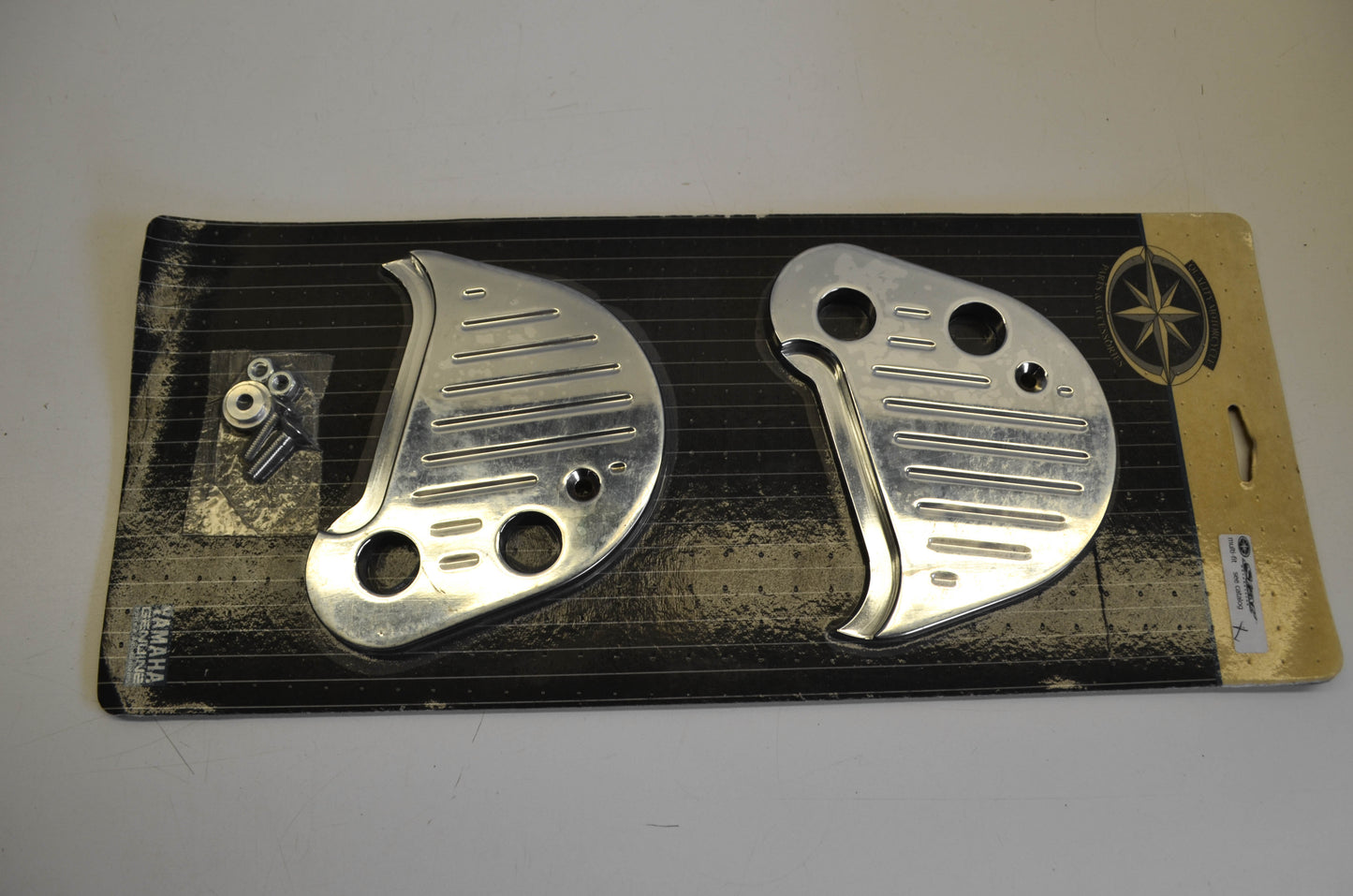 New OEM Yamaha STR-4NK27-03-02 Passenger Foot Pedals NOS