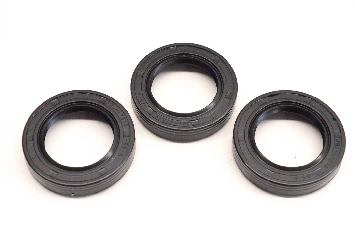 James Gaskets JGI-47519-83-A Wheel Bearing Oil Seals Qty 3 NOS