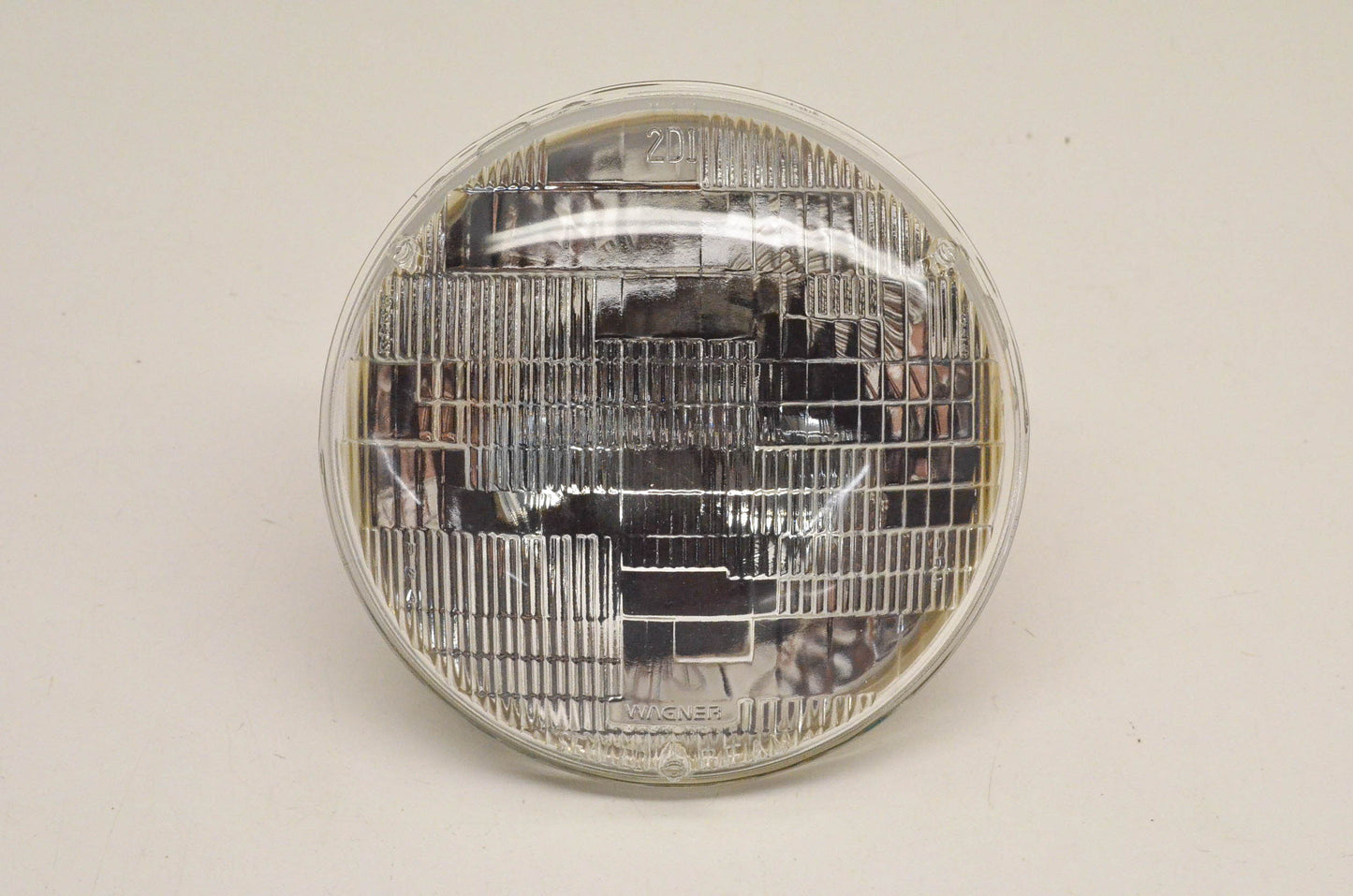 Drag Specialties DS-282077 Sealed Beam Headlight 7" 6015 60W NOS