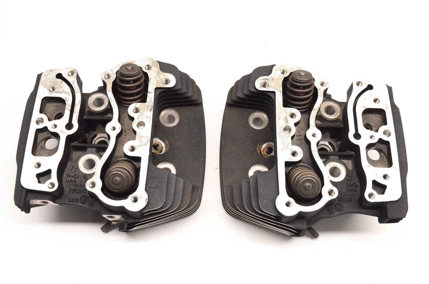 OEM Harley Davidson 17193-06A, 17192-06B Black Twin Cam Cylinder Heads 2007-2016