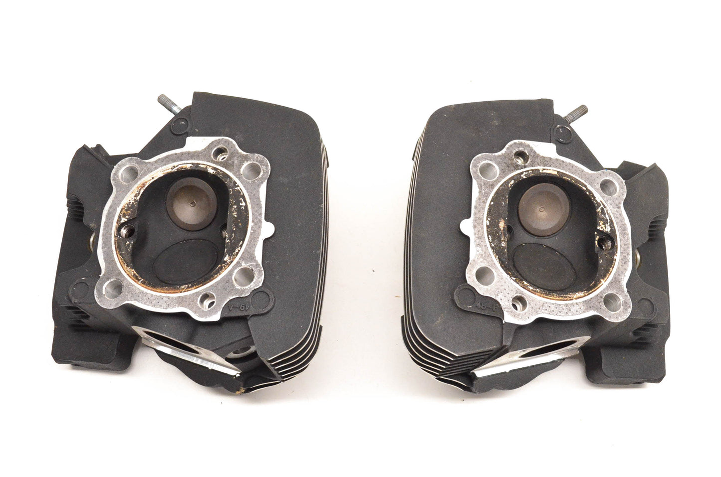 OEM Harley Davidson 17193-06A, 17192-06B Black Twin Cam Cylinder Heads 2007-2016