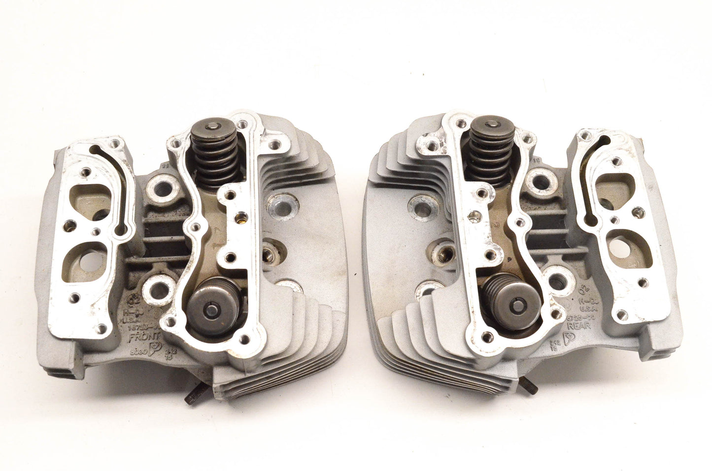 OEM Harley Davidson 16723-99, 16725-99 Silver Twin Cam Cylinder Heads 1999-2006