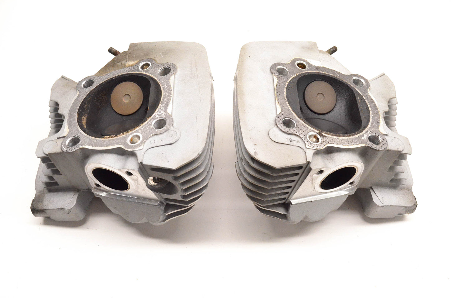 OEM Harley Davidson 16723-99, 16725-99 Silver Twin Cam Cylinder Heads 1999-2006